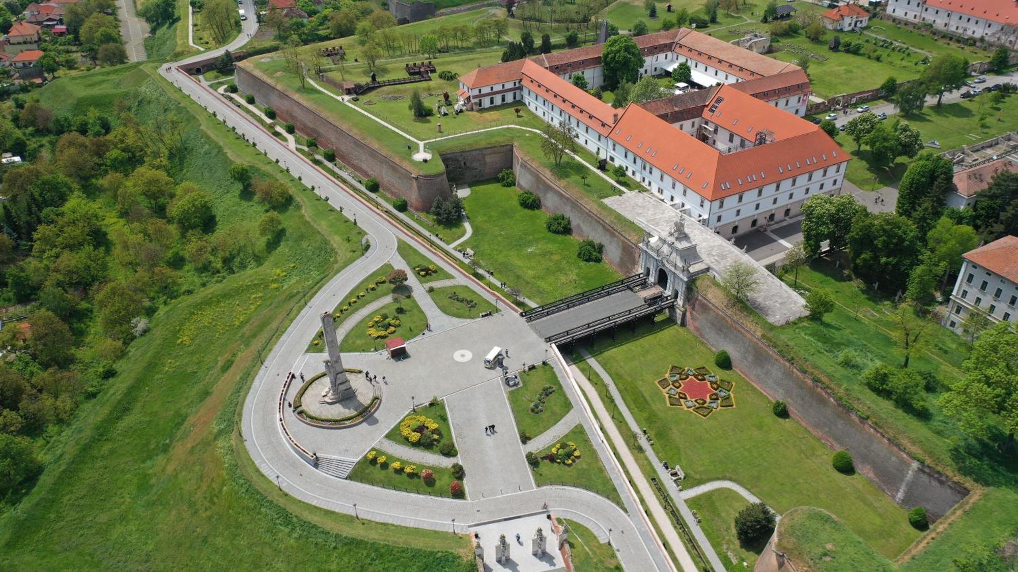 La Poarta Cetatii Vila Alba Iulia Exterior foto