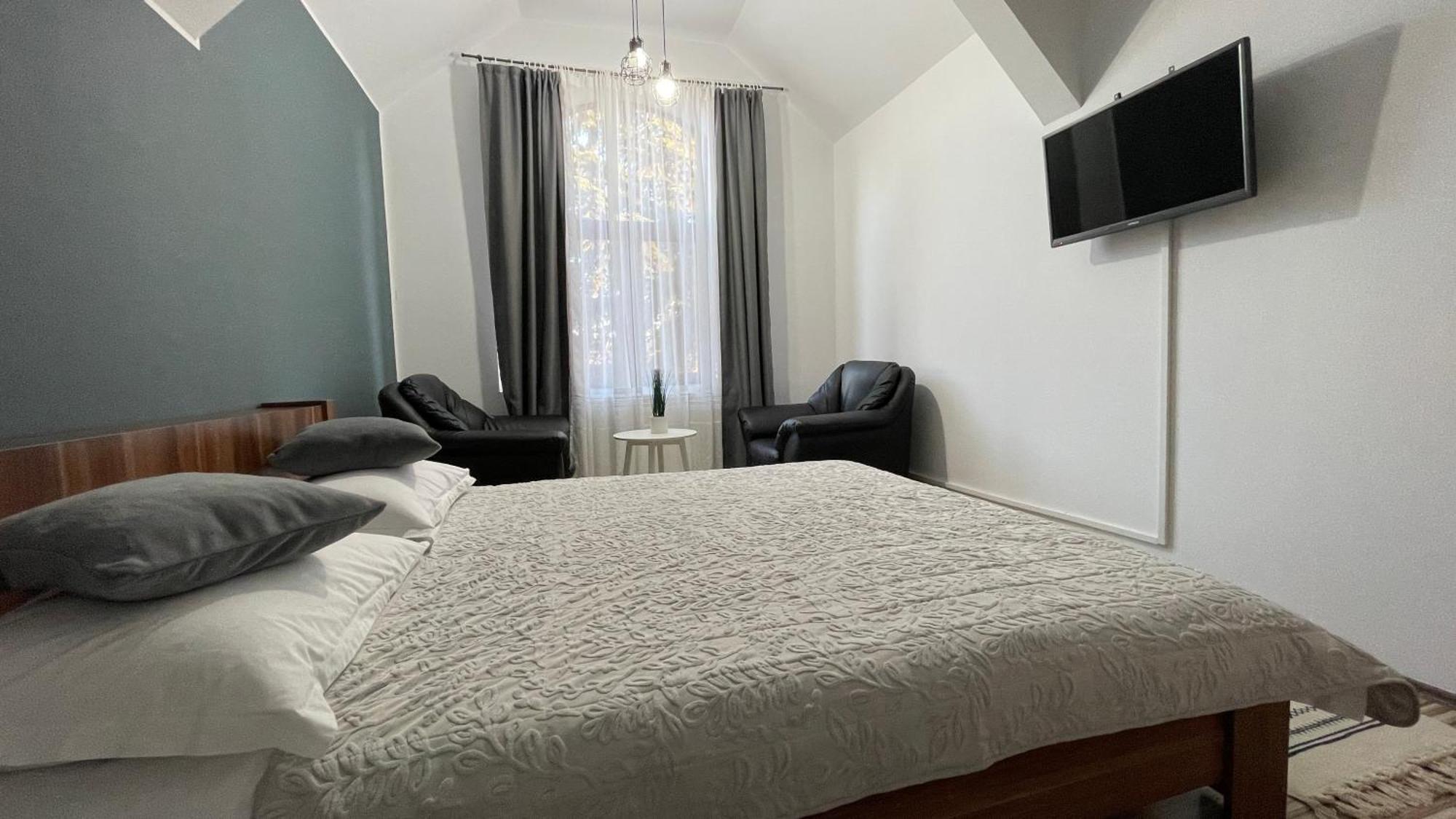 La Poarta Cetatii Vila Alba Iulia Exterior foto